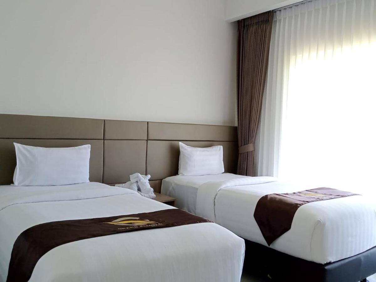 Sumbawa Grand Samota Hotel מראה חיצוני תמונה