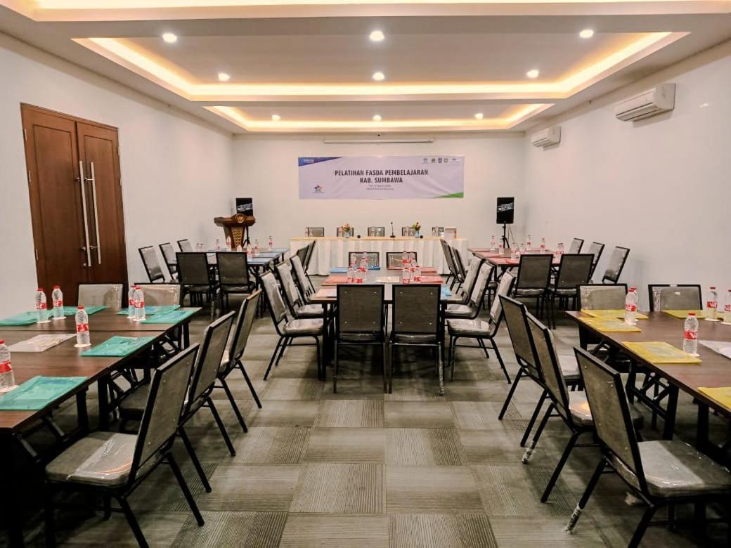 Sumbawa Grand Samota Hotel מראה חיצוני תמונה