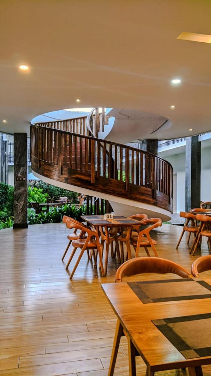 Sumbawa Grand Samota Hotel מראה חיצוני תמונה