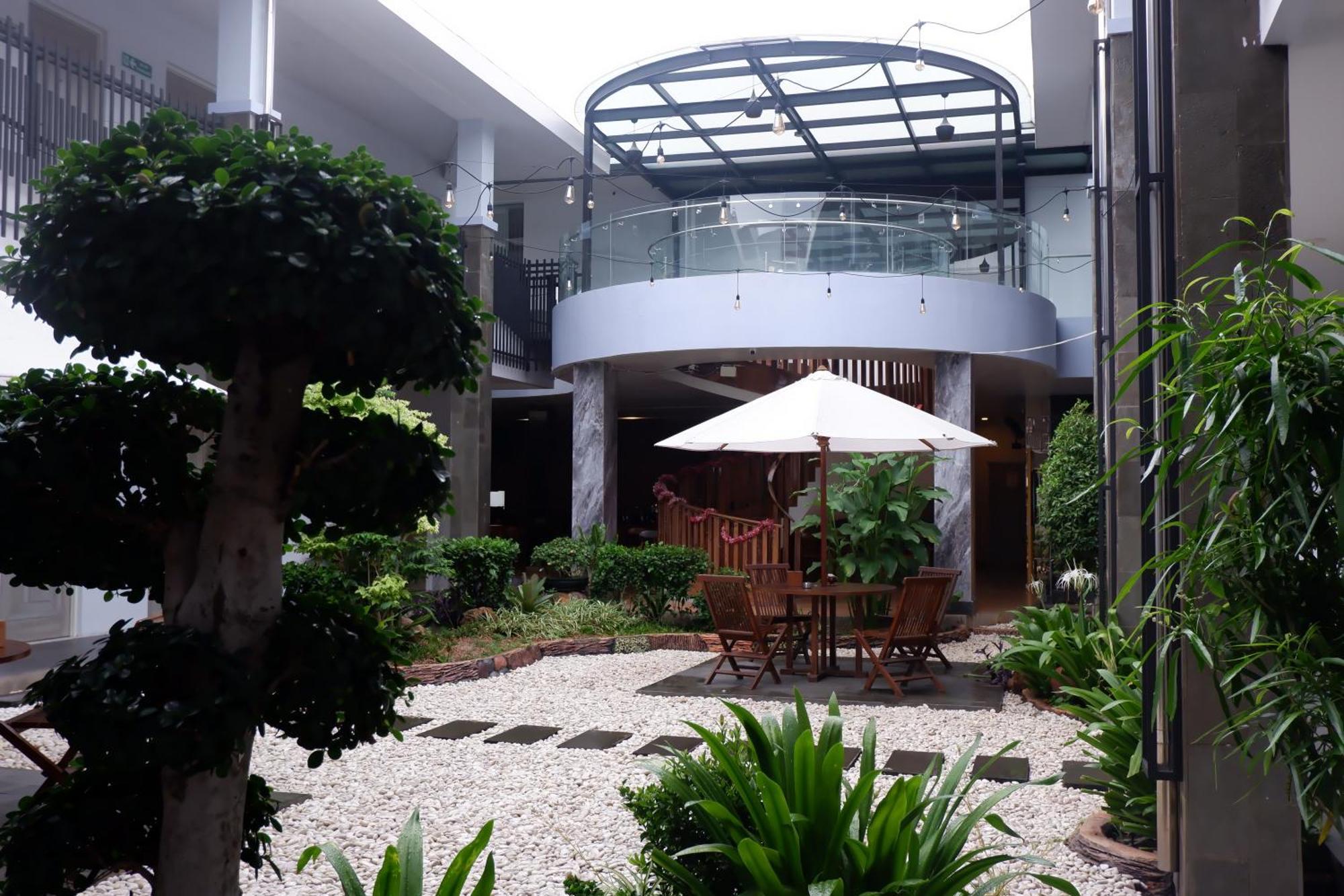 Sumbawa Grand Samota Hotel מראה חיצוני תמונה